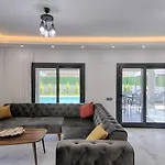 Detached With Private Pool In Inlice, Gocek فيلة *