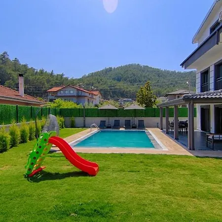 Detached With Private Pool In Inlice, Gocek 페티예