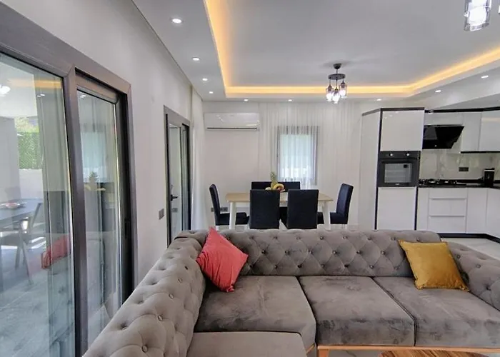 Detached With Private Pool In Inlice, Gocek 别墅