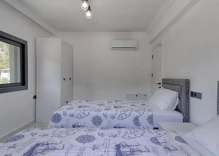 Detached With Private Pool In Inlice, Gocek 费特希耶